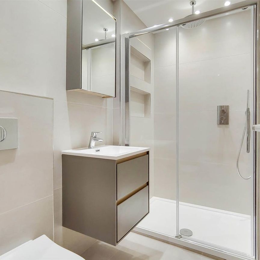 Fitzjohns Avenue, Hampstead NW3 - Photo 1