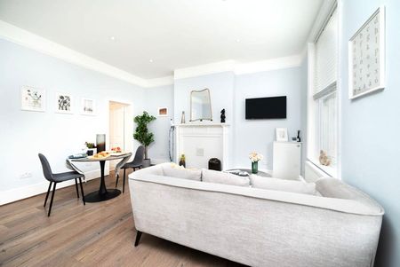 Goodge Street - Photo 5