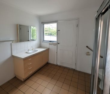 Freshly painted, Easy-Living Unit at the Rear of the Block - Photo 3