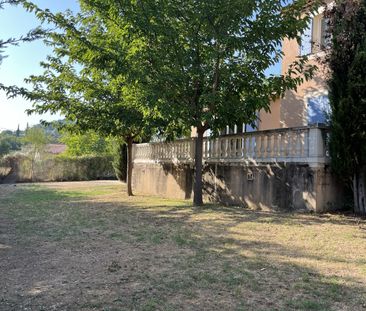 Location Maison 5 pièces 125m² LA BOUILLADISSE 13720 - Photo 6