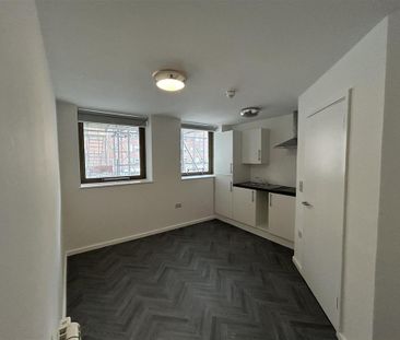 Studio to rent - Photo 4
