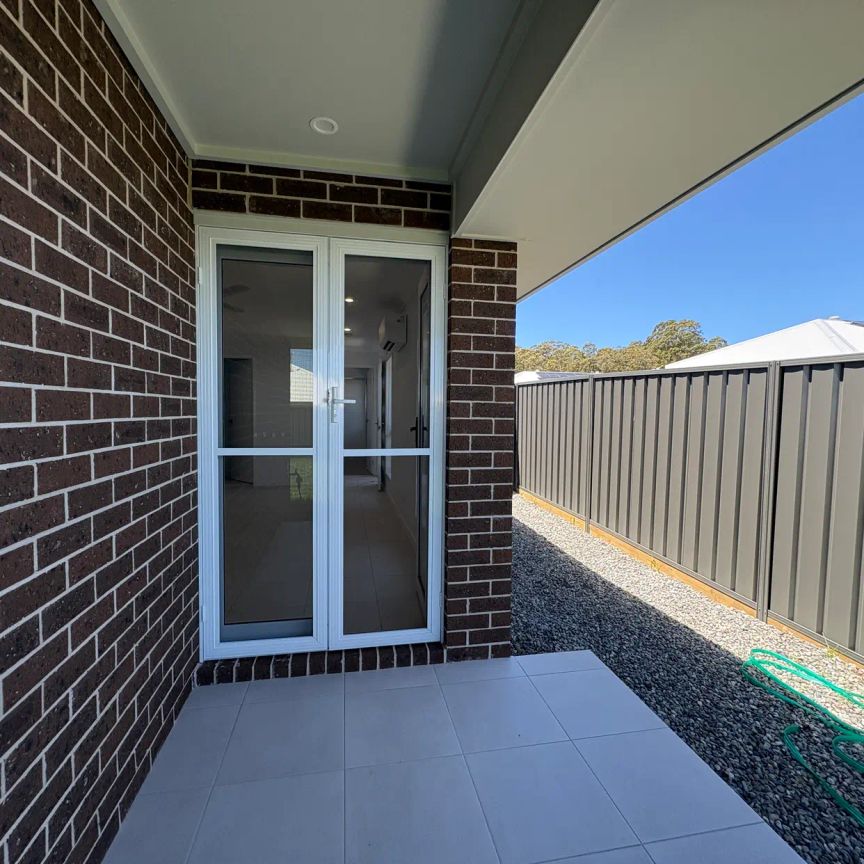 Modern Comfort and Convenience in the Heart of Medowie - Photo 1
