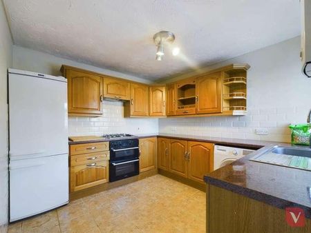 London Road, Loughton, MK5 - Photo 3