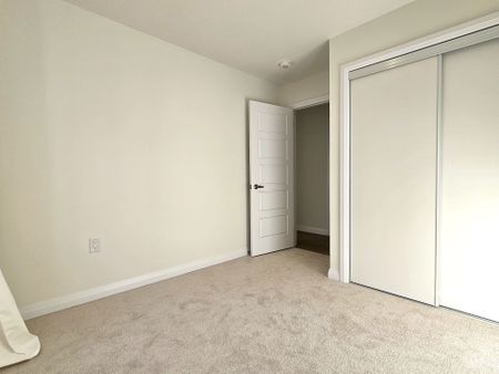 For Lease - 83 Norwich Crescent, Haldimand, Ontario - Photo 5