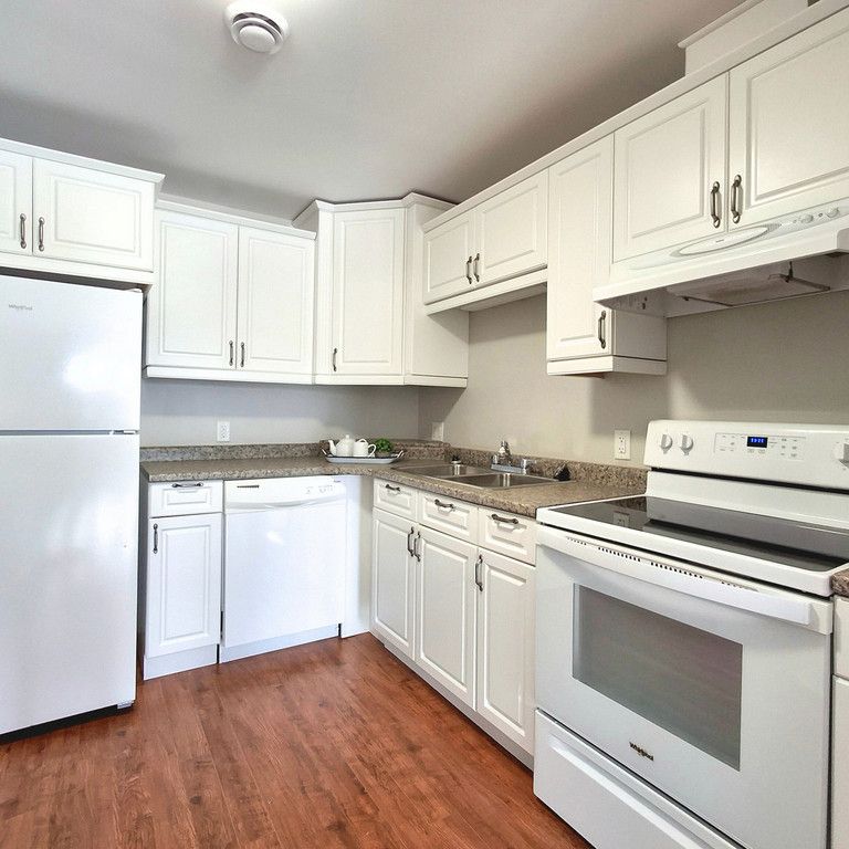 Grandview Apartments - ALL INCLUSIVE - Photo 1