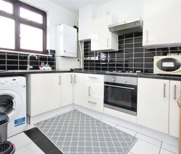 3 bedroom terraced house to rent - Photo 6