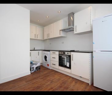 Studio Flat, Park Royal Road, NW10 - Photo 1