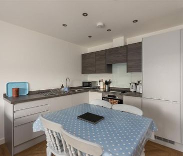 1 bedroom flat to rent - Photo 5