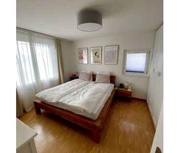 3½ Zimmer-Wohnung in Schwerzenbach (ZH), möbliert, auf Zeit - Photo 2