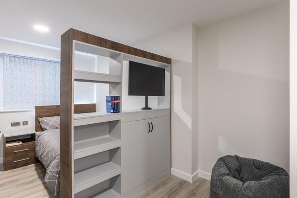 Studio to rent - Photo 1