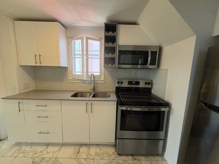 For Lease - 581 Paterson Street Unit# #1, Peterborough Central, Ontario - Photo 3