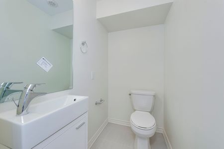 For Lease - 2212 Bromsgrove Road Unit# 15, Mississauga, Ontario - Photo 5
