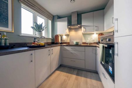 1 bedroom retirement property to rent - Photo 5