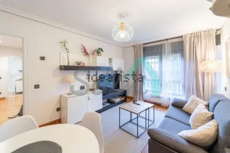 Alquiler de piso en Calle Carlos Asensio Bretones - Photo 4