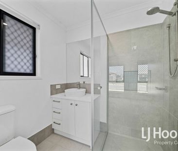 Brand New Family Home - 2 x Living Zones - Great Yard Space - Photo 6