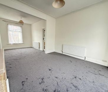 2 bedroom house to rent - Photo 1