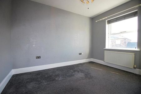 4 bedroom detached house to rent - Photo 5