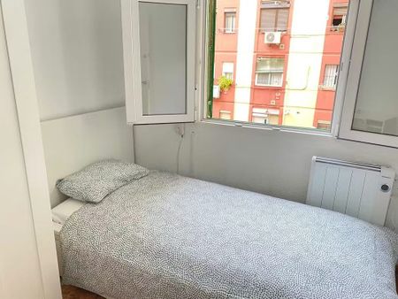 Calle de López Grass, Madrid, Community of Madrid 28038 - Photo 4