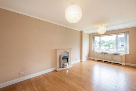 4 bedroom semi-detached house to rent - Photo 3