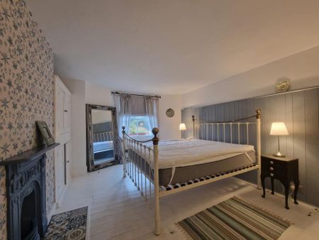 3 bedroom flat to rent - Photo 2