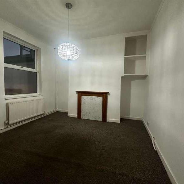 Victoria Road, Crosby, L23 - Photo 1