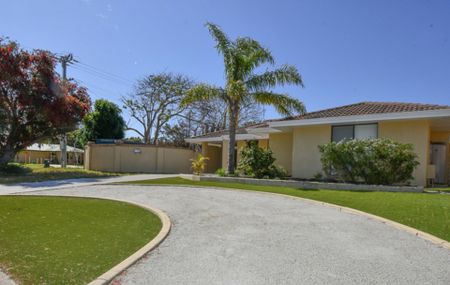 3x2 Family Home in Convenient Location! - Photo 3
