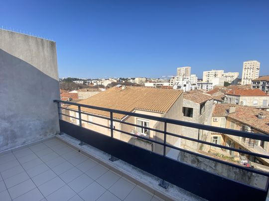 NIMES JEAN JAURES / DHUODA - T3 AVEC GARAGE ET TERRASSE - Photo 1