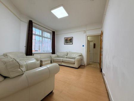 4 bedroom terraced house to rent - Photo 2