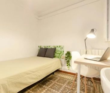 Gran Via de les Corts Catalanes, Barcelona, Catalonia 08011 - Photo 2