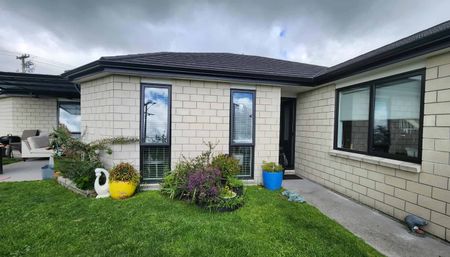 3 Bedrooms, 2 Bathrooms - Photo 5