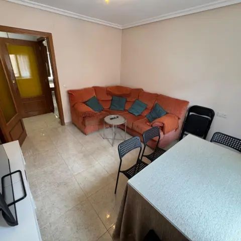 Piso en alquiler en Calle de Valle-Inclán - Foto 1