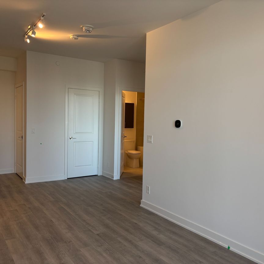 For Lease - 30 Upper Mall Way Unit# 1706, Vaughan, Ontario - Photo 1