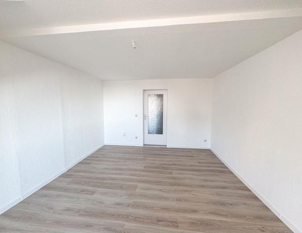 Charmante 4-Raum-Dachgeschosswohnung mit viel Platz und wunderschönem Ausblick - Foto 1