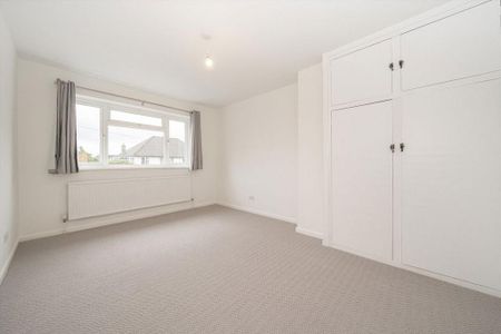 3 bedroom detached house to rent - Photo 4