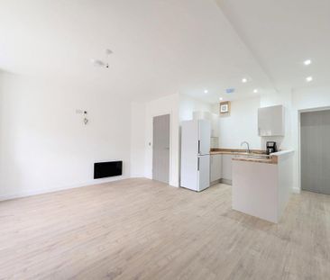 1 bedroom ground floor flat to rent - Photo 4