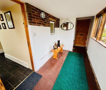 Chapel Street, Forsbrook, Stoke-On-Trent ST11 9BY - Photo 6