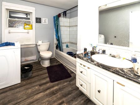 For Lease - 212 Mc Connell Avenue Unit# A (Upper Unit), Cornwall, Ontario - Photo 3