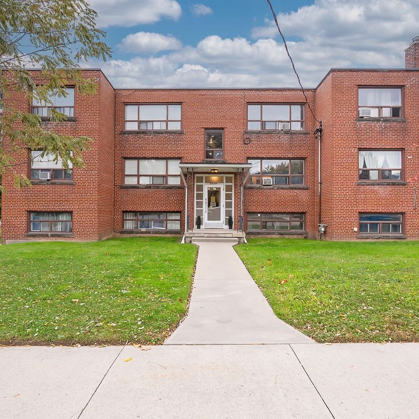 For Lease - 2128 Harris Crescent Unit# 7, Burlington, Ontario - Photo 1