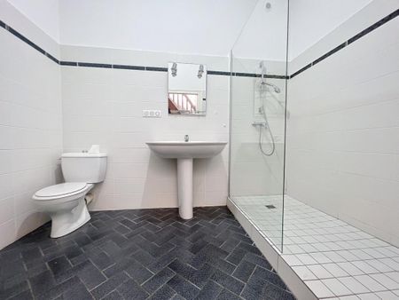Location Maison 4 pièces 110m² AGEN 47000 - Photo 4