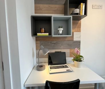 7 Bed Terraced House, Garmoyle Road, L15 - Photo 5