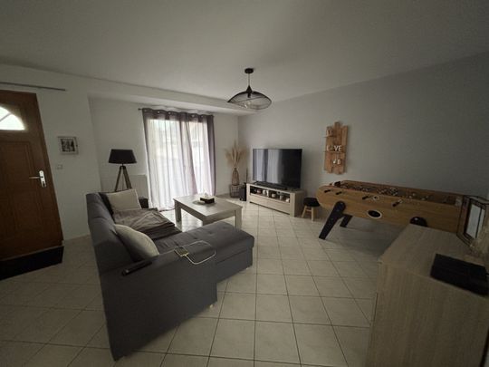 Location Maison 4 pièces 94m² AUVERS LE HAMON 72300 - Photo 1