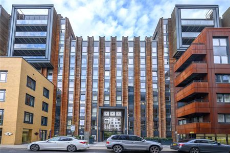 Two double bedroom upper floor apartment set within a secure modern development just moments from Angel and Old Street stations. - Photo 2