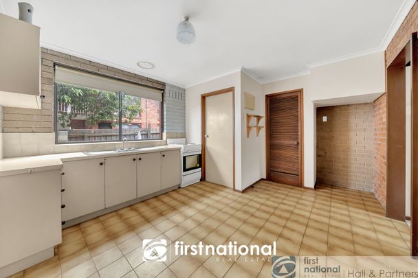 3/13 Close Avenue, 3175, Dandenong Vic - Photo 1