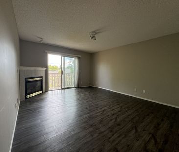 1526 Centre a Street Northeast, Calgary - Photo 1