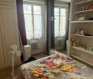 STUDIO MEUBLE PRES DE LA TOUR EIFFEL - Photo 2