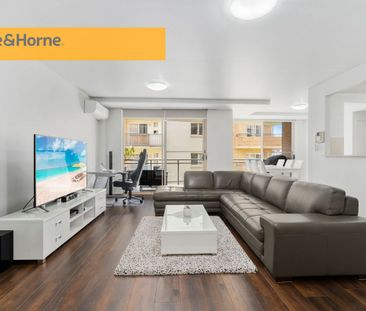 Style, Space and Comfort - Photo 1