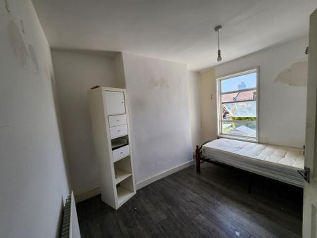 3 bedroom house share to rent - Photo 3