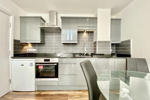 2 bedroom apartment to rent - Photo 1