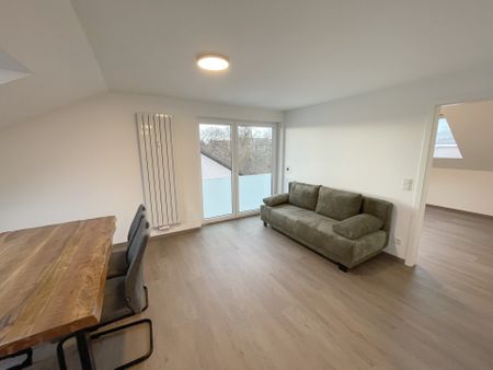 Bonn-Beuel: Schicke, möblierte Dachgeschosswohnung – sofort einziehen und wohlfühlen! - Photo 2