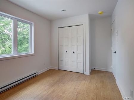 Maison à étages à louer - Sainte-Marthe-sur-le-Lac (Sud) - Photo 4